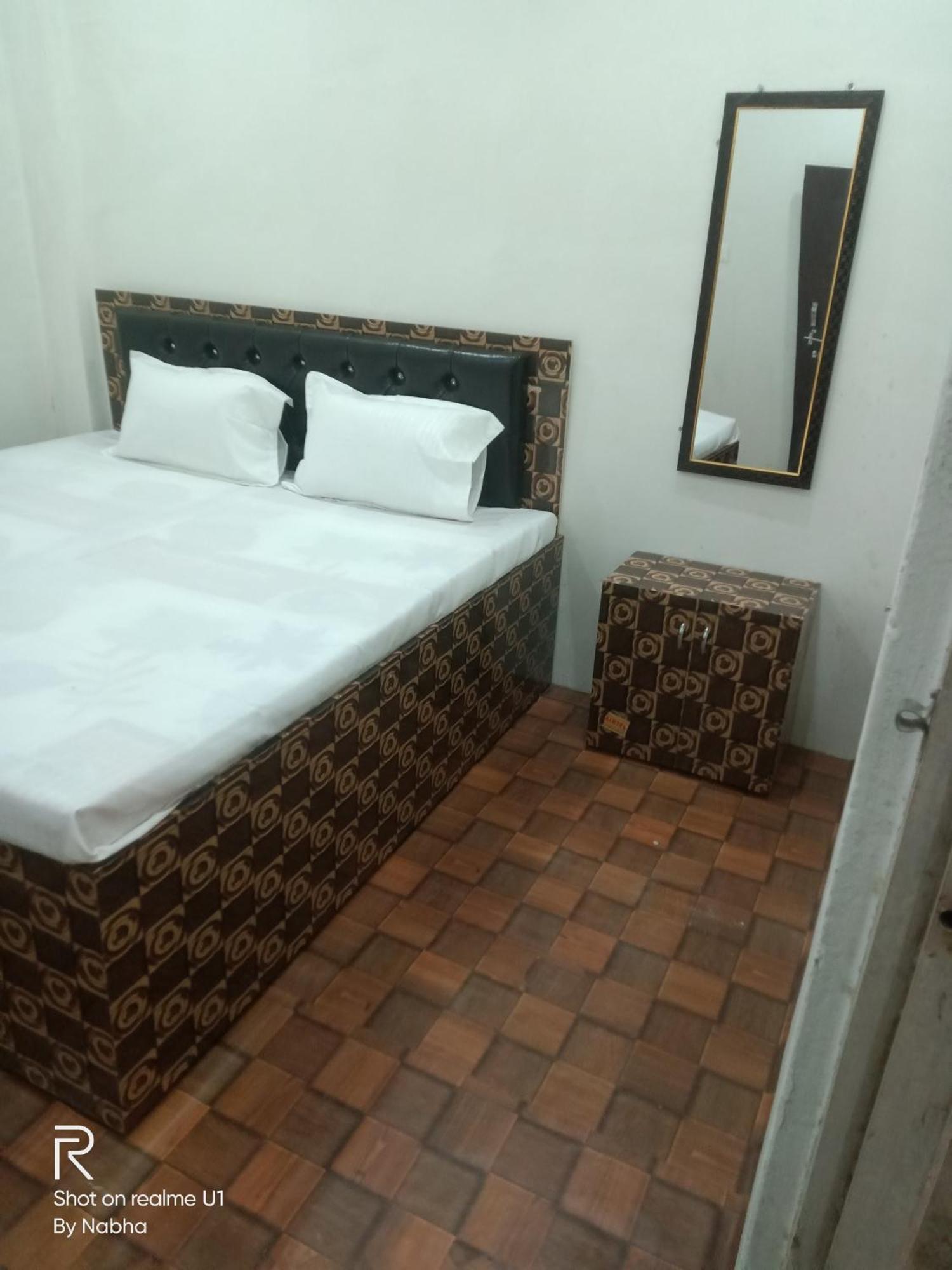 Shivaay Home Stay Варанаси Экстерьер фото